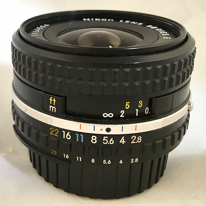 Nikon Series E 28/2.8 from the side
